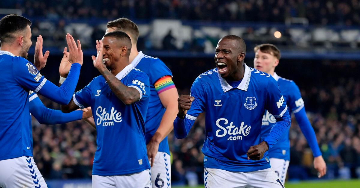 Everton secured a 3-0 victory over Newcastle due to Trippier’s mistakes